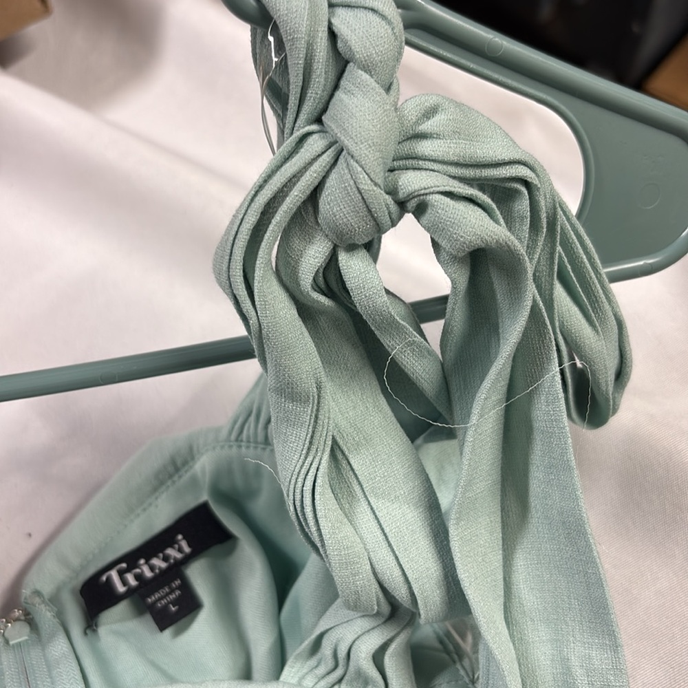 Trixxi Green Tie Shoulder Dress - Picture 5 of 7